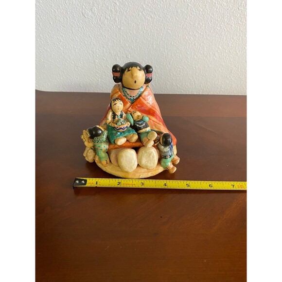 Navaho Indian Art - The Storyteller by Vicky de Taos Small Figurine - Picture 1 of 6